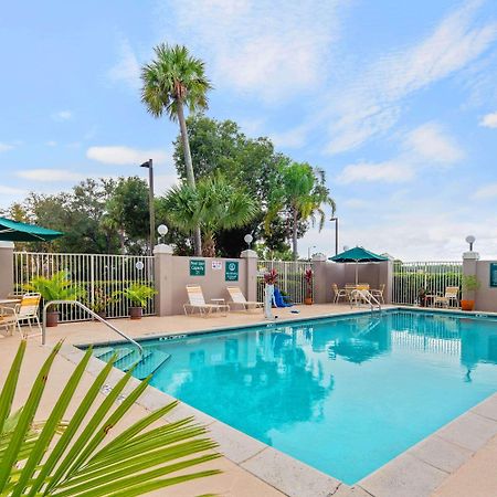 La Quinta By Wyndham Naples East Hotel Golden Gate Bagian luar foto